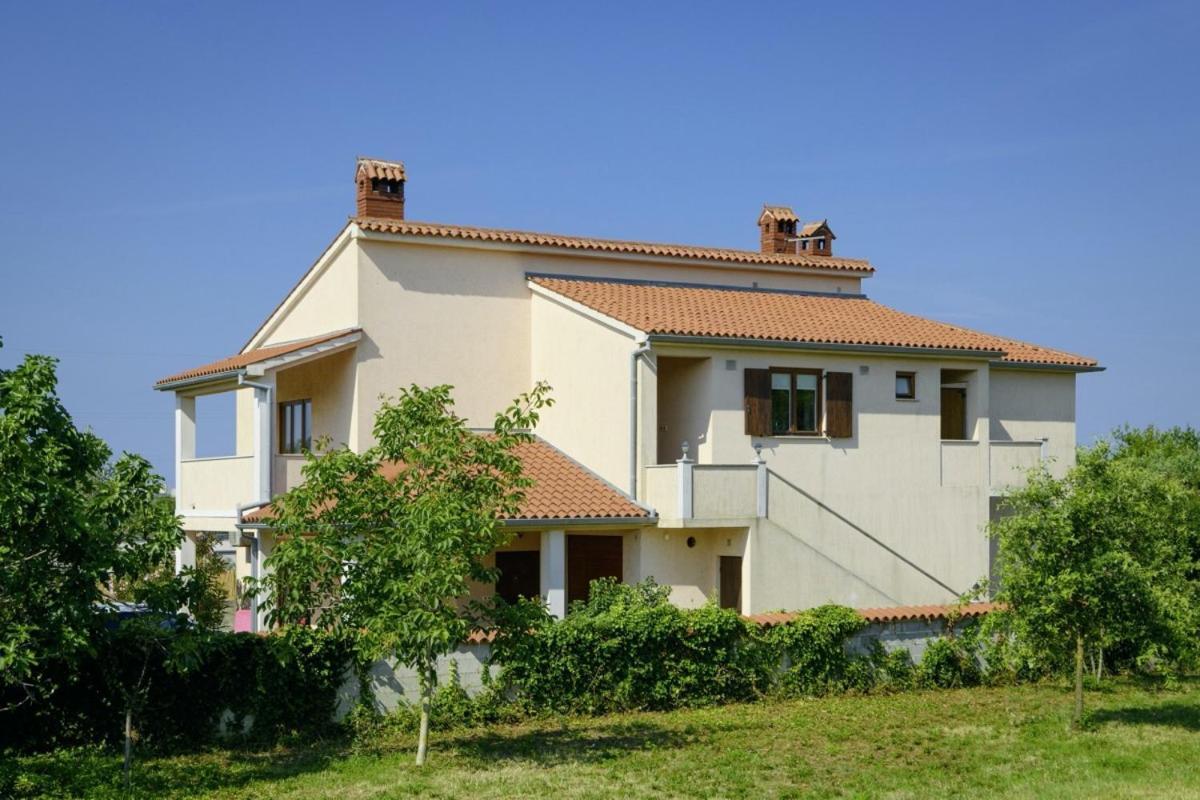 Istria Rosa In - Istrien Gasthof Pula